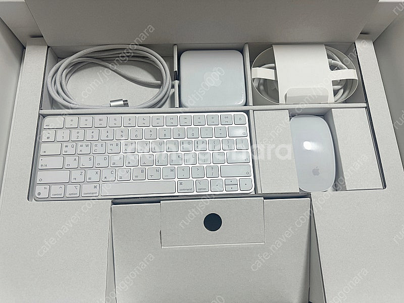 애플 아이맥 실버 M1 24인치 기본형 256GB 판매...--5