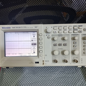 Tektronix TDS1012B 오실로스코프