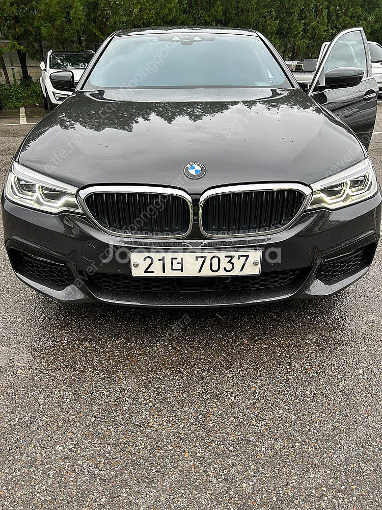 BMW 2018년식 530i msp 소피스토 그레이--4