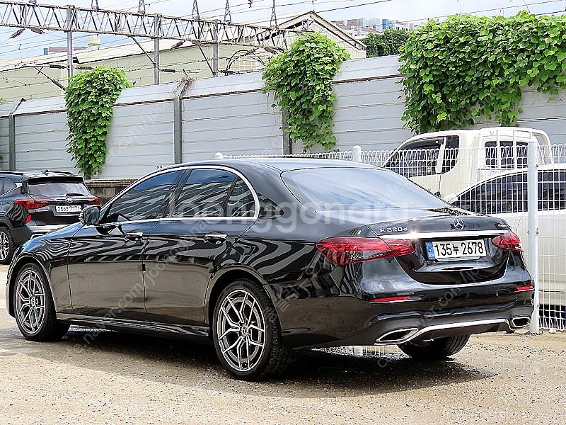 벤츠E-클래스 W213 E220d 4MATIC AMG라...--2