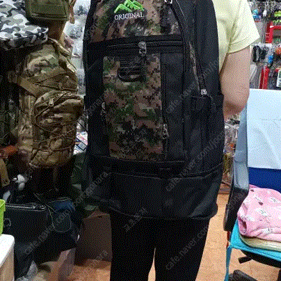 등산 캠핑 낚시사용하면에편리한 카모백팩 팝니다.--2