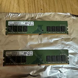 삼성전자 DDR4-2400 8GB 램 팝니다.