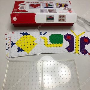 Small Pegs Activity Set