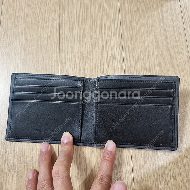 루이까또즈 남성반지갑 판매합니다--3
