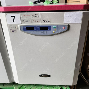 ASTEC APC-30D WATER JACKET CO2 INCUBATOR CO2인큐베이터