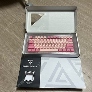 중고)고스트저지 PBT Strawberry Milk 키캡.