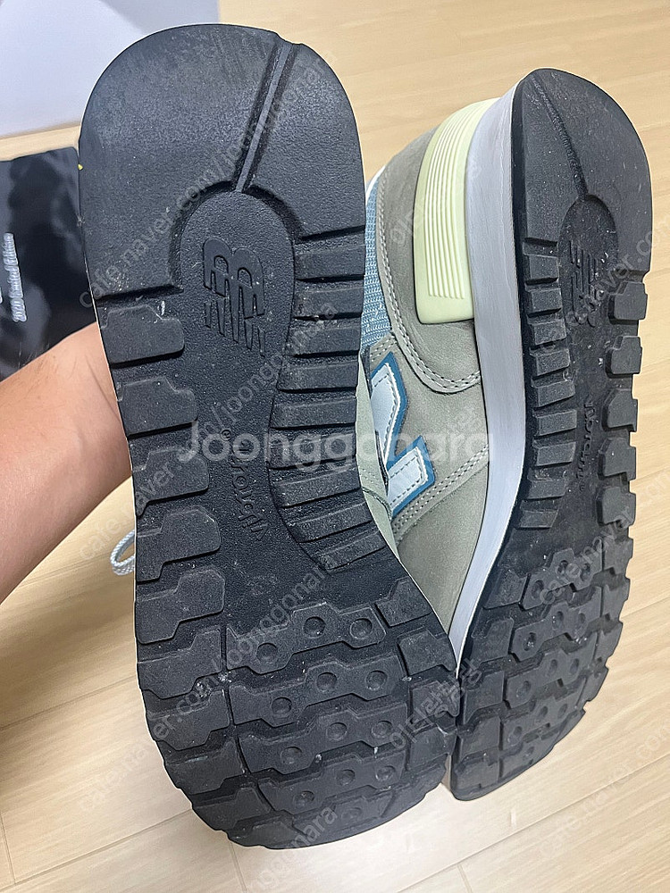 뉴발란스 2020 m1300jp 250사이즈--2