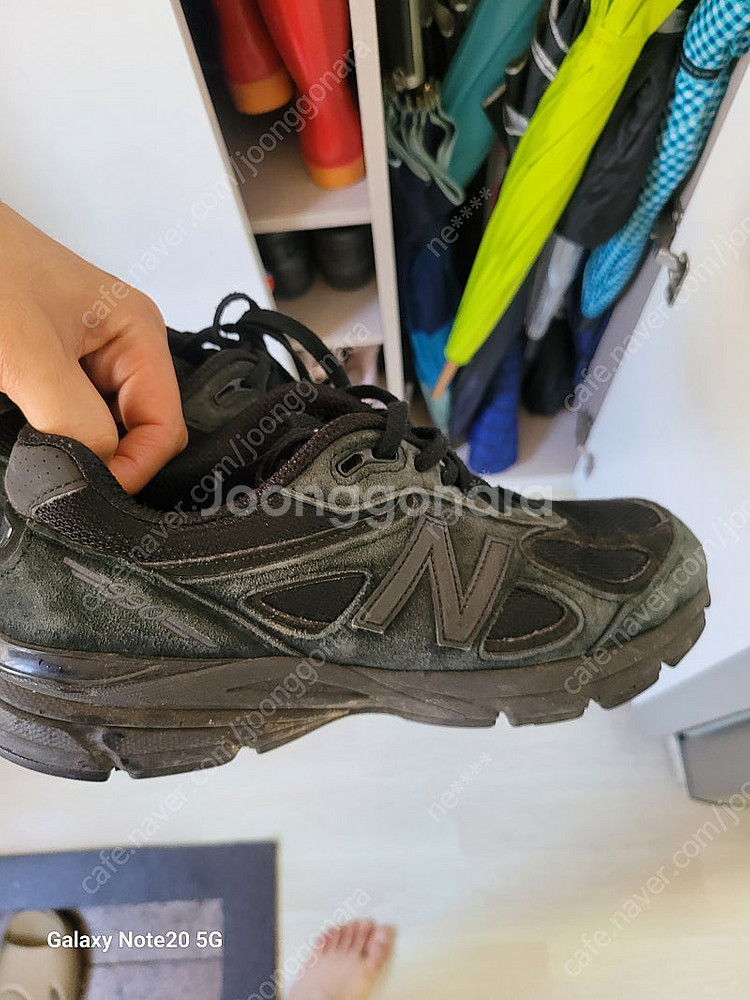 황금사이즈 뉴발란스 990v4 블랙 260~265 팔아...--1