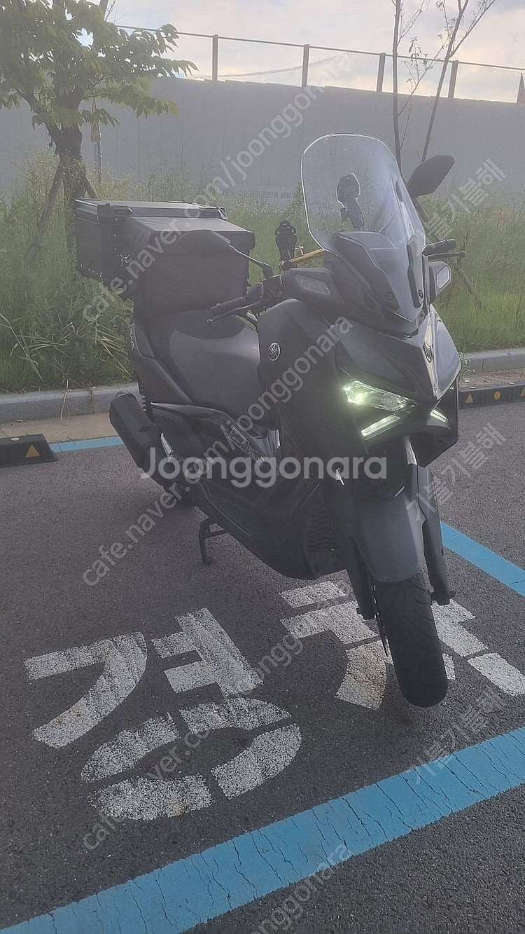 폐리xmax300 팔아요--0