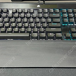 커세어 k70 RGB PRO 게이밍키보드 청축