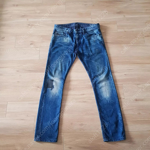 디젤 Diesel. thavar Blue Eyecons edition stretch slim skinny. 타바 블루아이콘즈에디션 스판 슬림스키니진. 탭30(실 32사이즈).