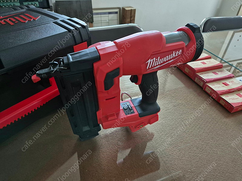 밀워키 충전 네일러,타카 Milwaukee M18 FN18GS 베어툴+타카핀