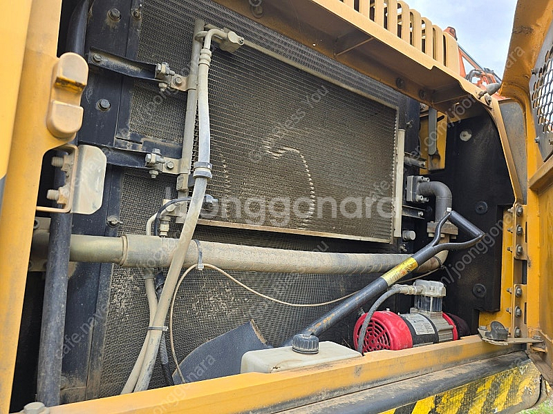 중고굴삭기 볼보 EC300D 13년 14000시간 뿌레...--8