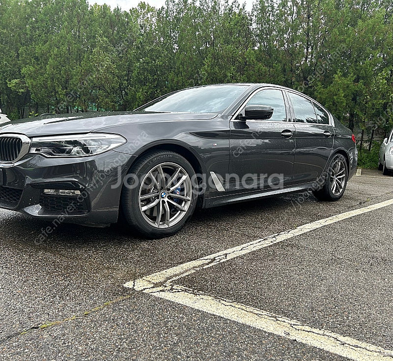 BMW 2018년식 530i msp 소피스토 그레이--1
