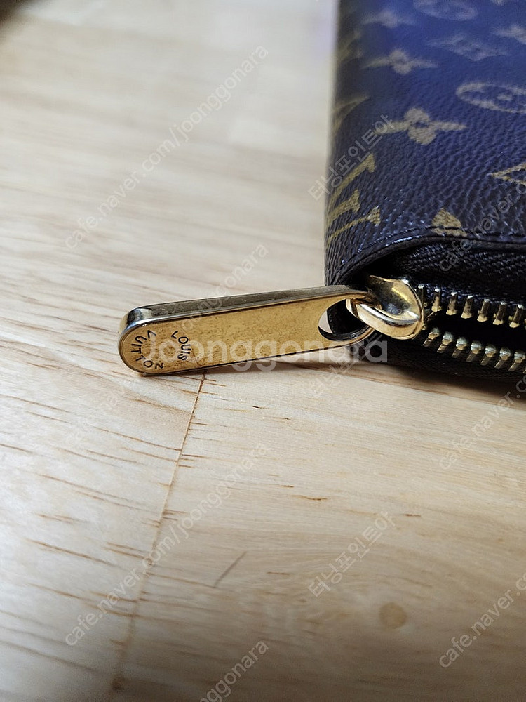 루이비통 모노그램 여성 장지갑 M60017 팝니다--1