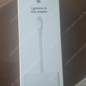 애플 Lightning to VGA adapter