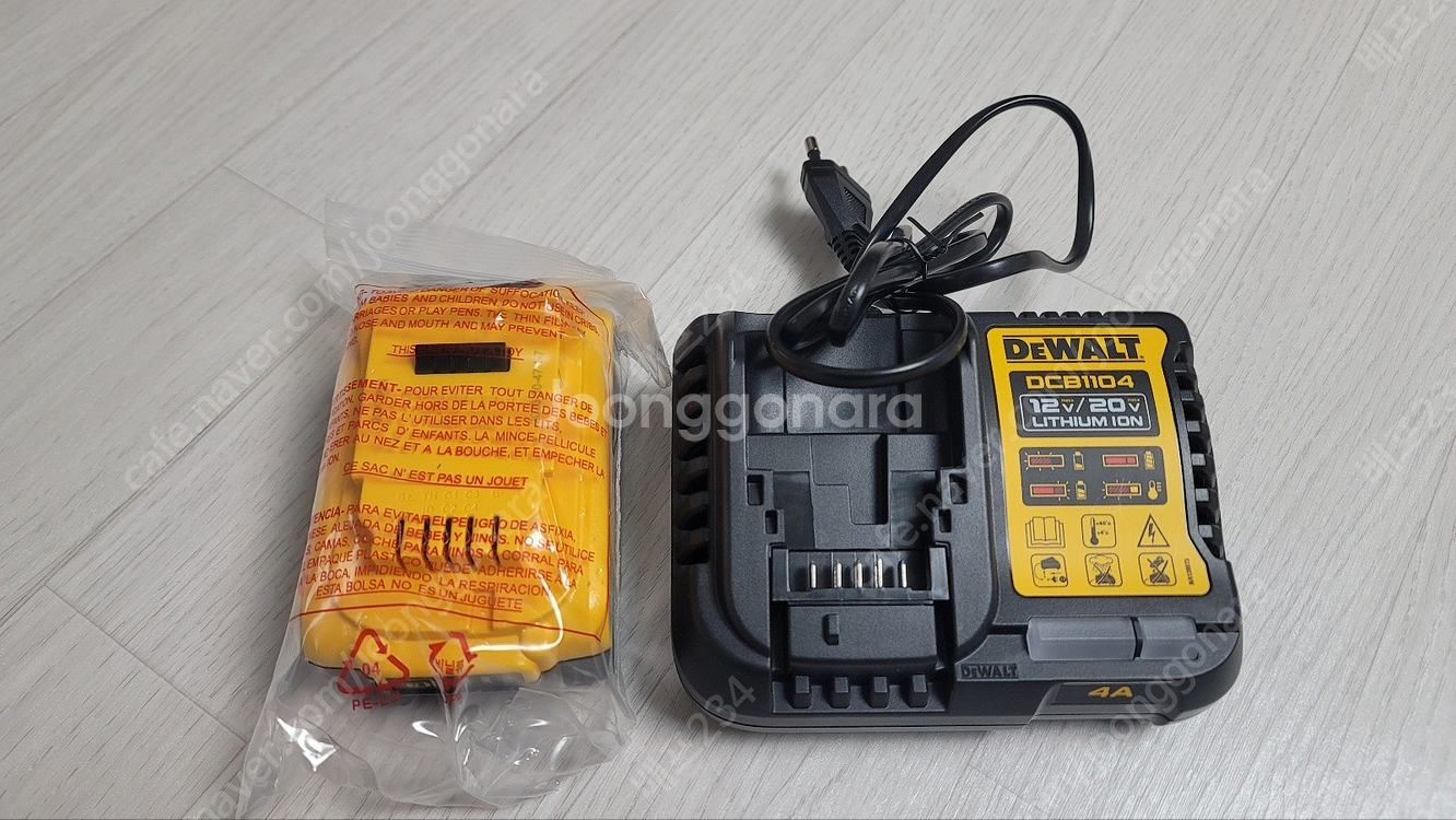 디월트 정품 20V (18V) 5.0Ah 리튬이온배터리...--2