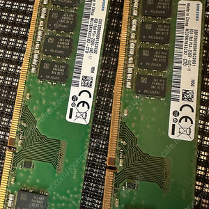 삼성전자ddr4 램 8g 2개 16g 1개 팝니다