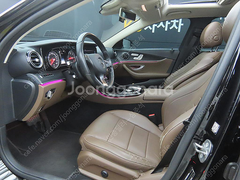 벤츠E-클래스 W213 E220d 아방가르드@중고차@2...--4