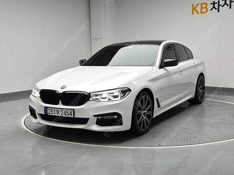 BMW5시리즈 (G30) 520d M 스포츠 플러스 (5인승)@중고차@중고차매입@전액할부@저신용자@신불자@소액할부@현금@카드 전부 가능합니다!