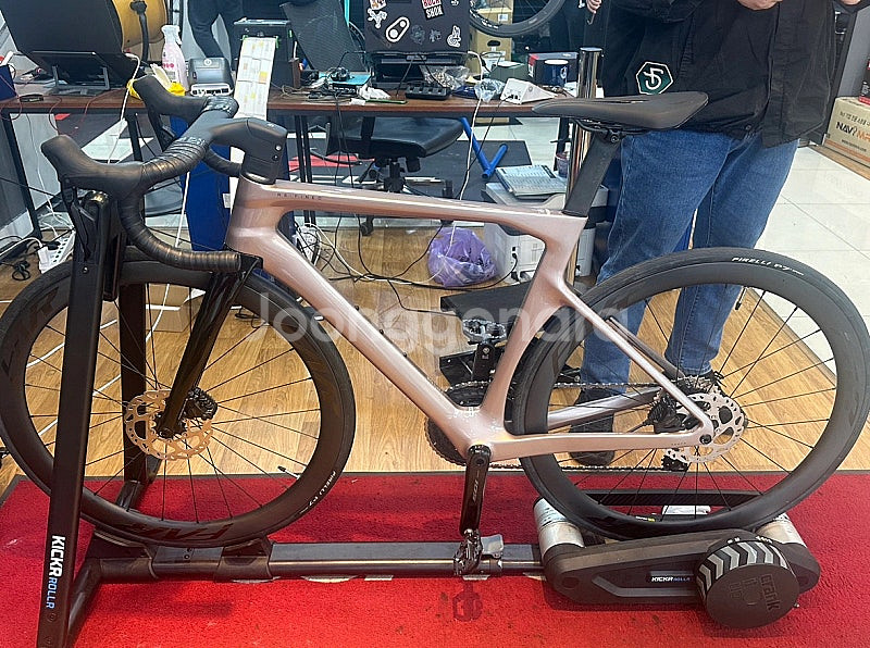 리파인드7 HEPTA 105di2 전자식 구동계 풀카본...--2