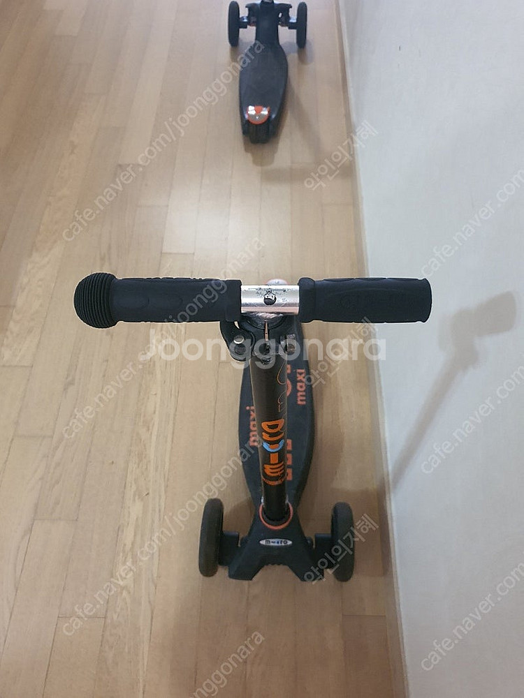 마이크로 킥보드 맥시 led 블랙 판매합니다.--0