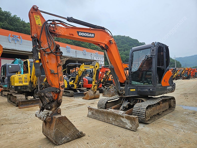 중고굴삭기 두산 DX55 16년 코집징착 특 #포크마린--0