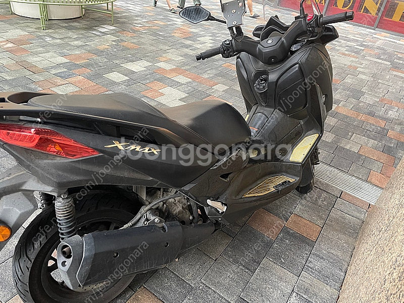 Xmax300 19년식 출퇴근용으로 쓴 3만 키로 팝니...--4