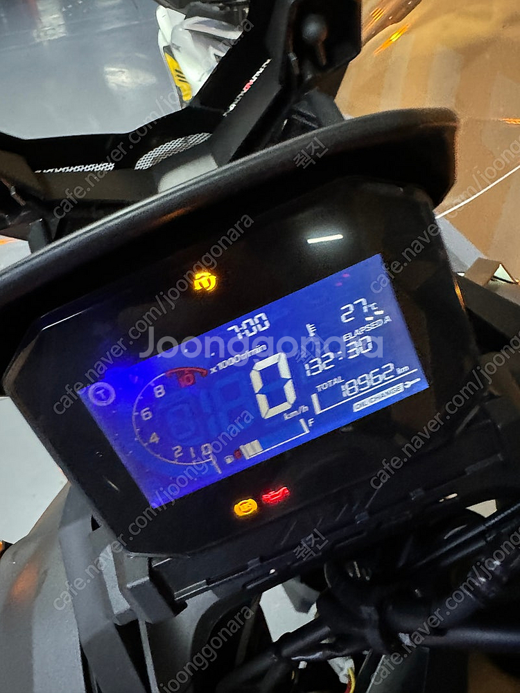 혼다 adv350 23년식 판매합니다. 인기색상 맷블랙--3