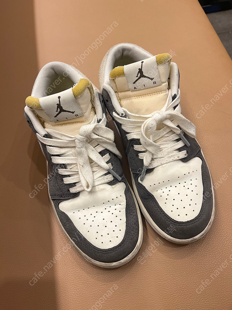 나이키 한정판 조던로우 까치 240--1