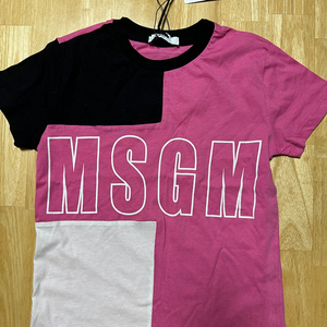 MSGM 반팔 티셔츠 8y (새상품) 버버리키즈 몽클키즈 타오 보보쇼즈 봉쁘앙 리미떼두두 베베베베