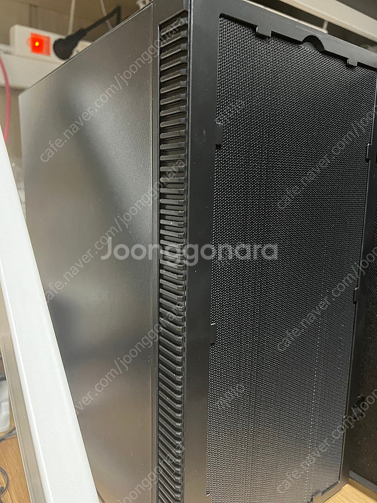 라이젠 5600g 본체 팝니다. 거의 새것--2