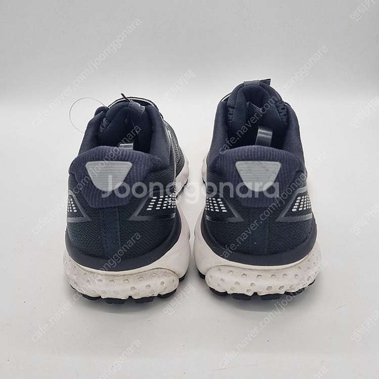 브룩스 고스트12 검/흰 남성 260mm--6