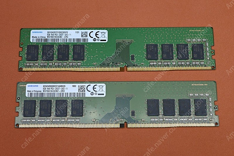 삼성 DDR4 2400 8GB 데스크탑용 램 2개 일괄 판매합니다.