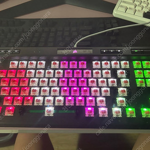 커세어 K70 RGB TKL 저소음 적축 팝니다~