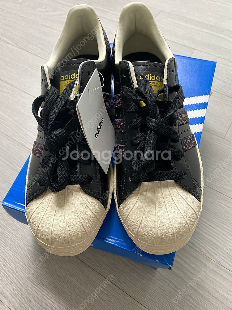 (새상품) 아디다스 슈퍼스타. 수퍼스타 80s 240사...--0