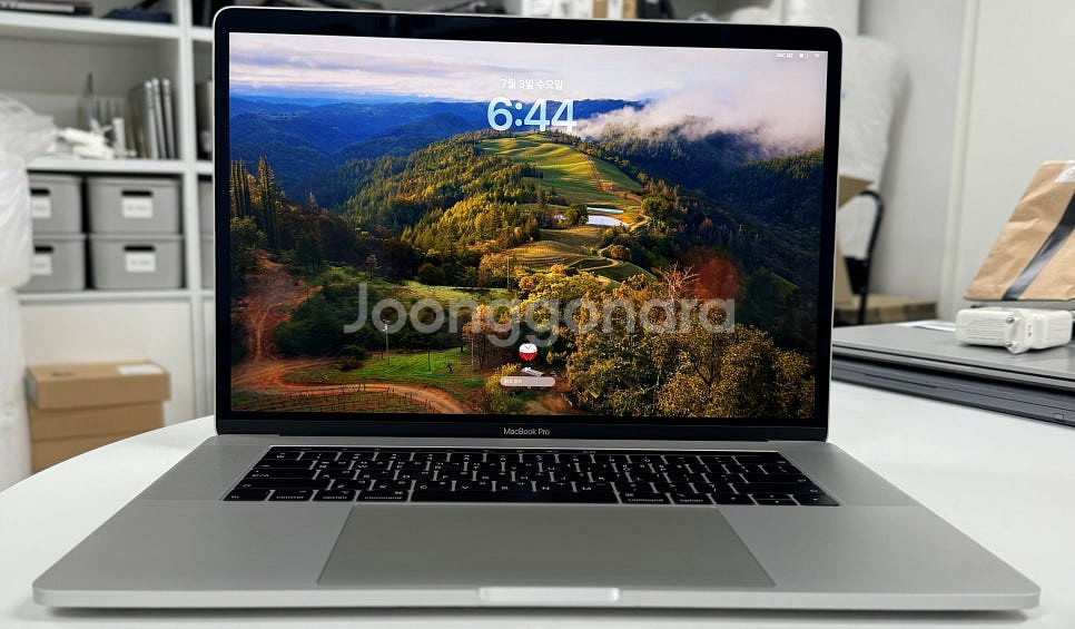 [애플]맥북프로 2019 15인치 i9/16GB/512GB--1