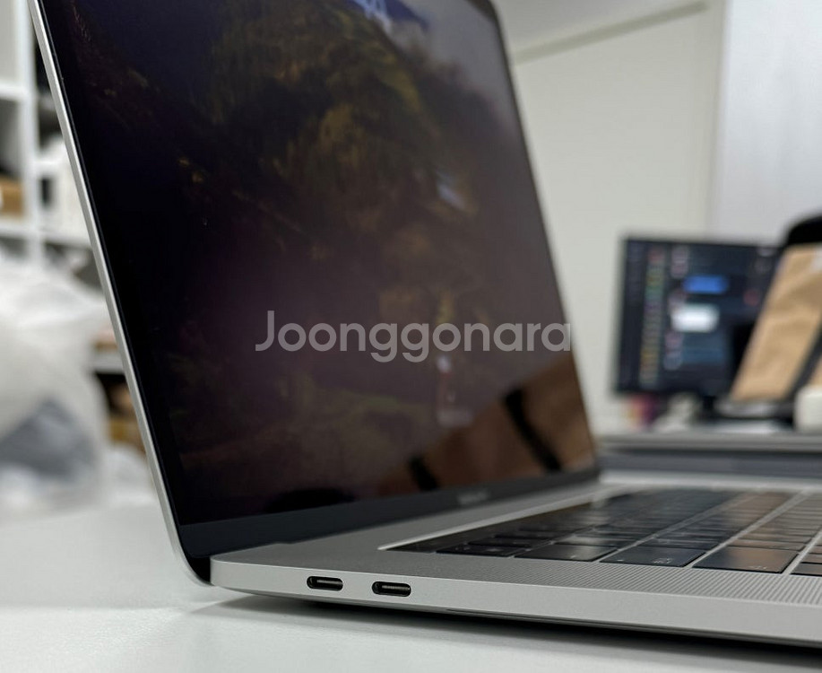 [애플]맥북프로 2019 15인치 i9/16GB/512GB--3