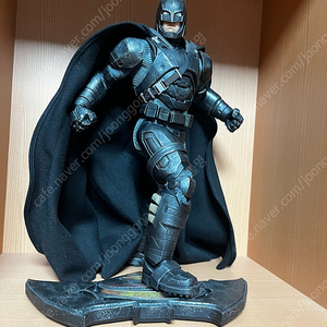 Dc collectable 아머드 배트맨 스테츄 (판매)