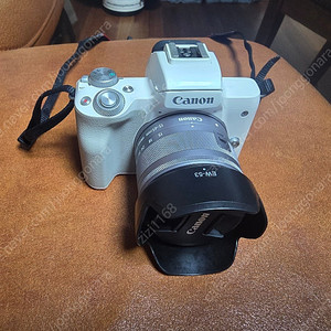 Canon eos m50