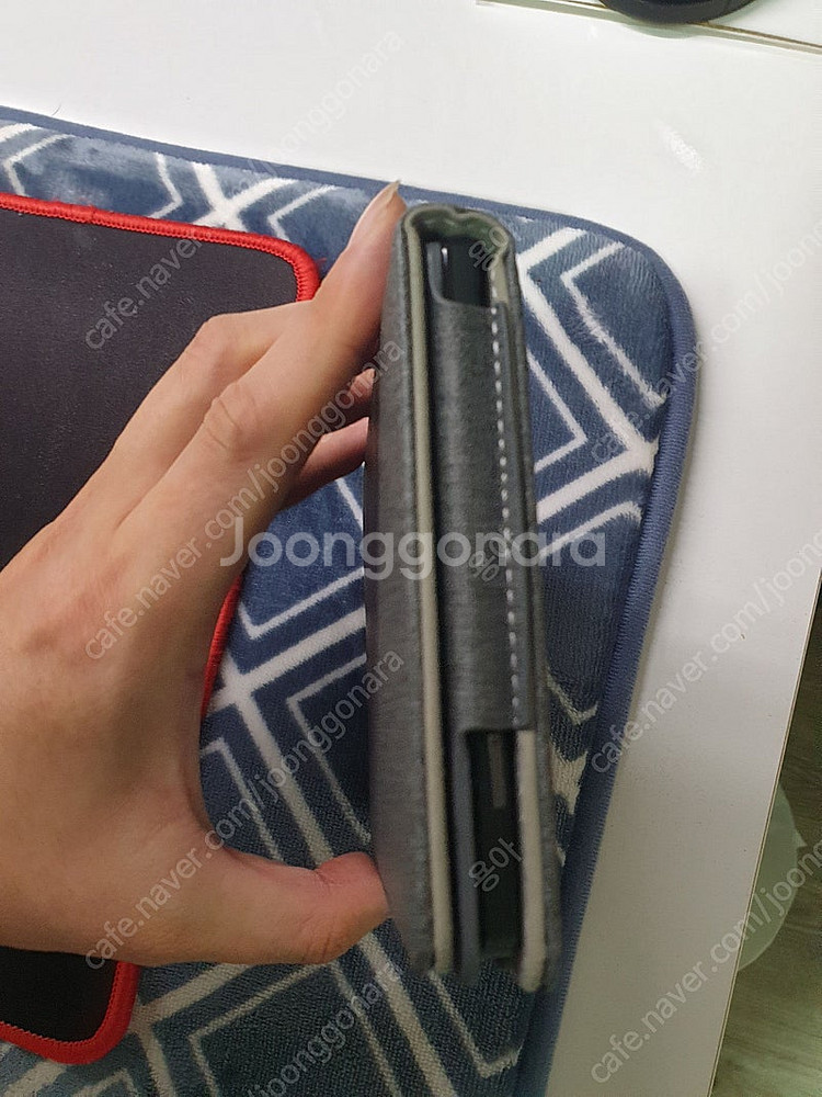 오닉스 포크3 팝니다. (케이스 2개-접이형 카드케이스, 젤리케이스), 손잡이 2개--6