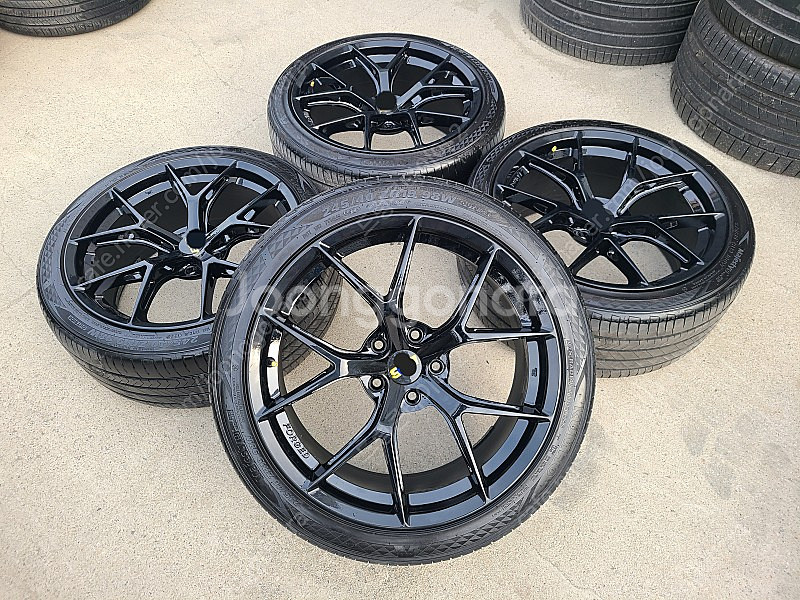 [판매]BBS Fir 스타일 19인치 블랙유광 휠타이어...--0