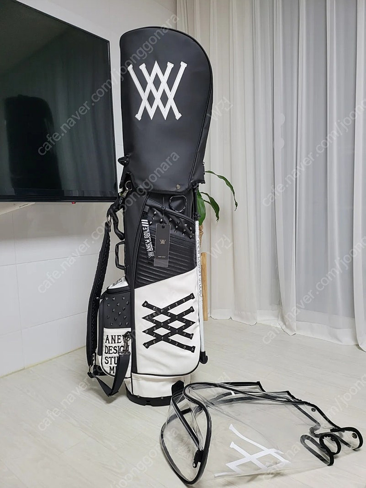 어뉴 블랙화이트 골프백 스텐드백 가방 이미지