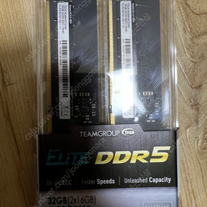 팀그룹 DDR5 6400 CL52 32G (16Gx2ea) 팝니다