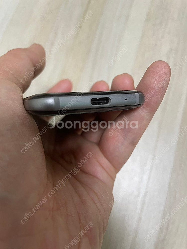 팜폰 pvg100 글로벌판 가죽케이스 포함 판매합니다--5