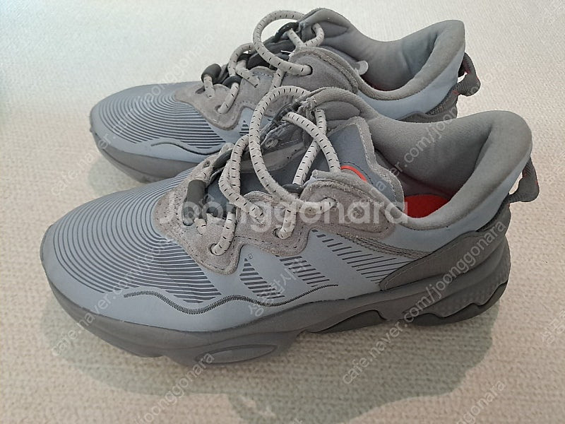 <235mm/20,000원/무료배송> 아디다스 오즈위고 그레이--0