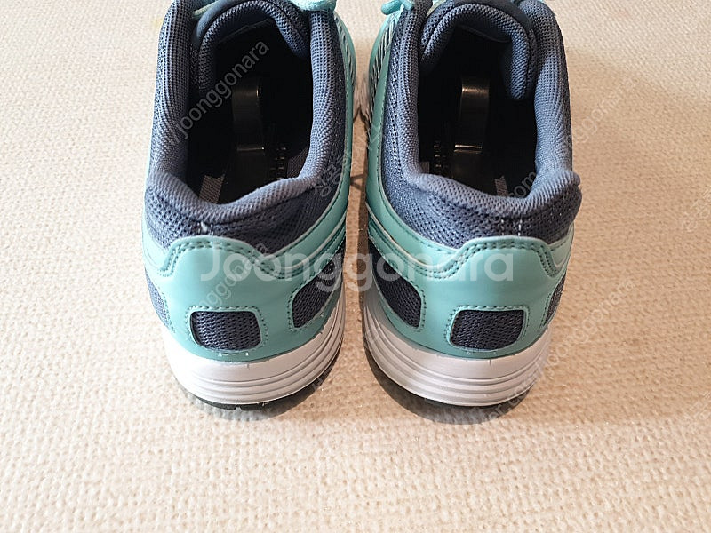 <235mm/10,000원/무료배송> 프로스펙스 런닝화--3