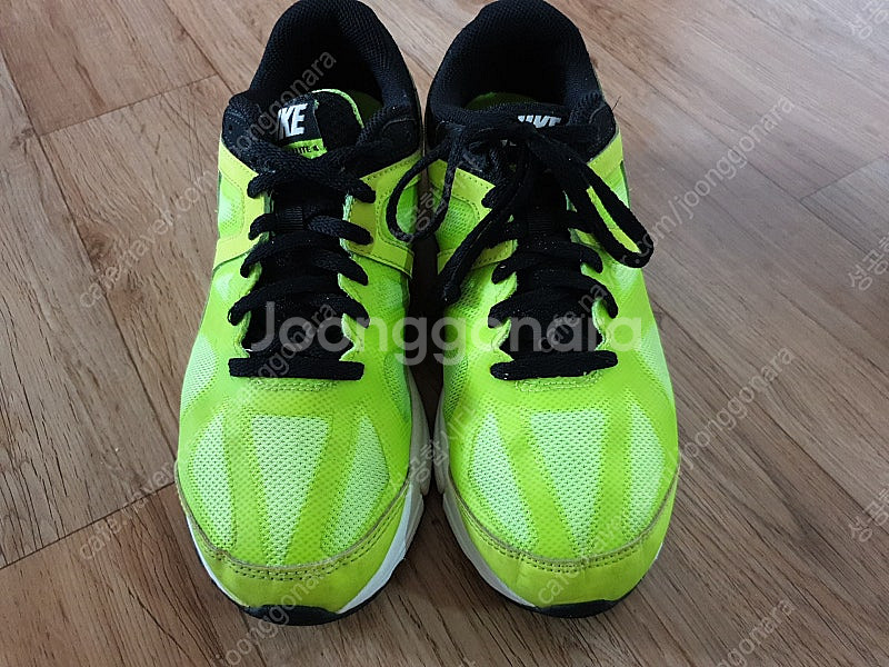 <240mm/15,000원/무료배송> 나이키 에어맥스 런라이트4--2