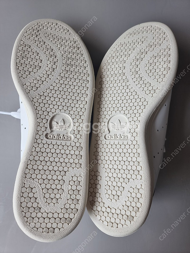 아디다스 스탠스미스 새것 화이트/브라운 260mm 팝니...--1