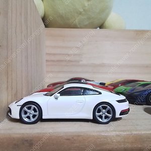 미니지티 PORSCHE 911 CARRERA S 화이트 컬러 박스만 구합니다